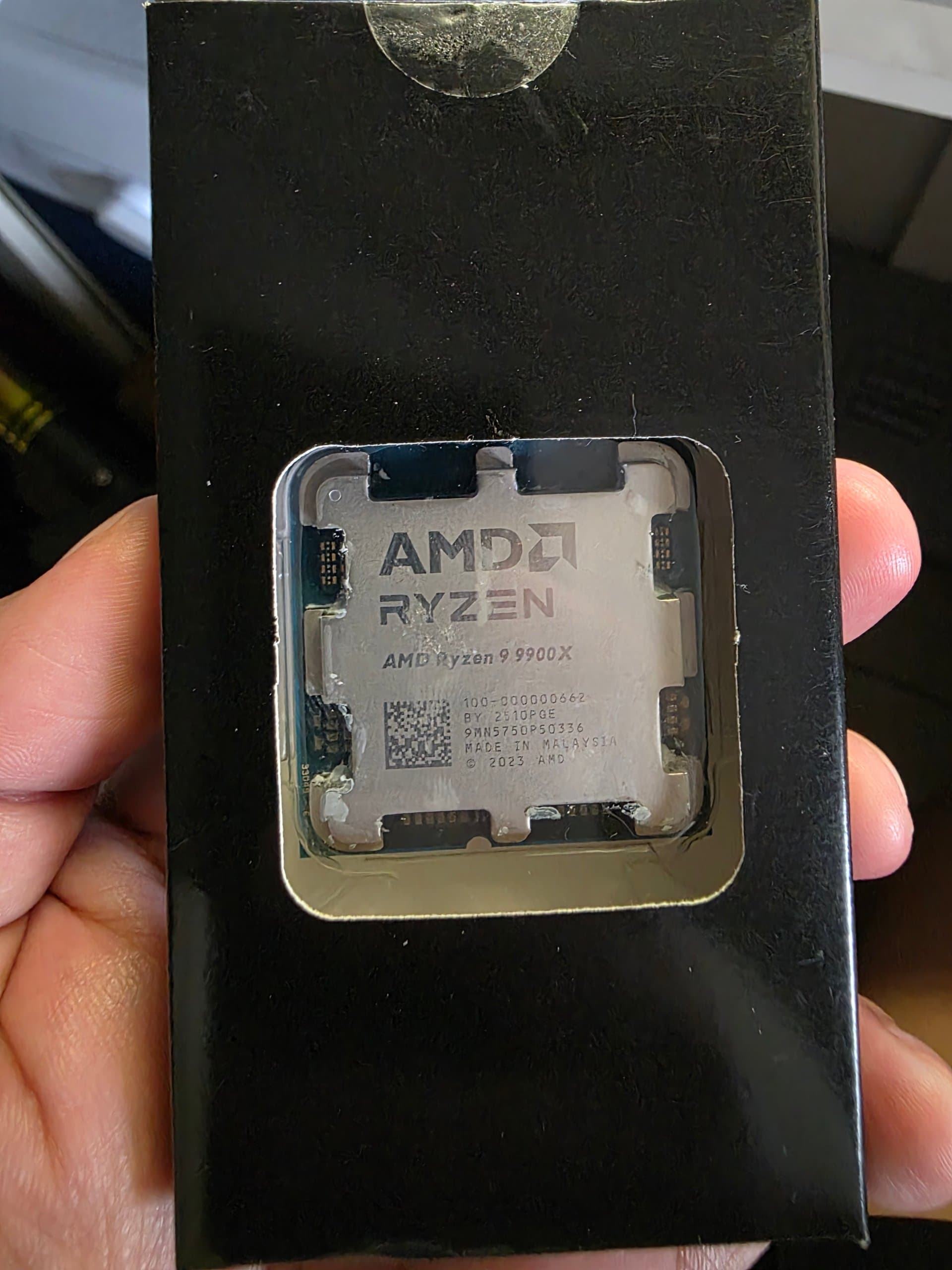 AMD Ryzen 9 9900x (tray)